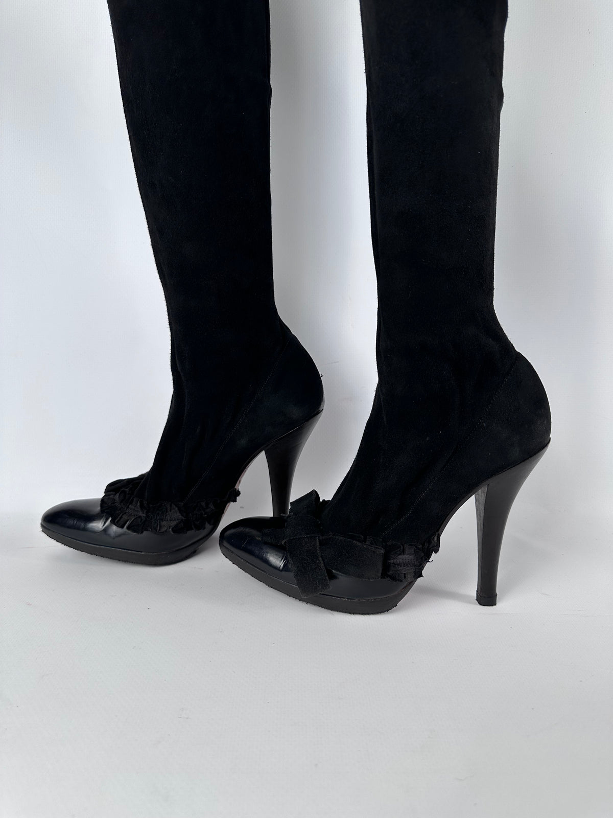Tom Ford for Yves Saint Laurent F/W 2001 AD Campaign Over Knee Boots — 39