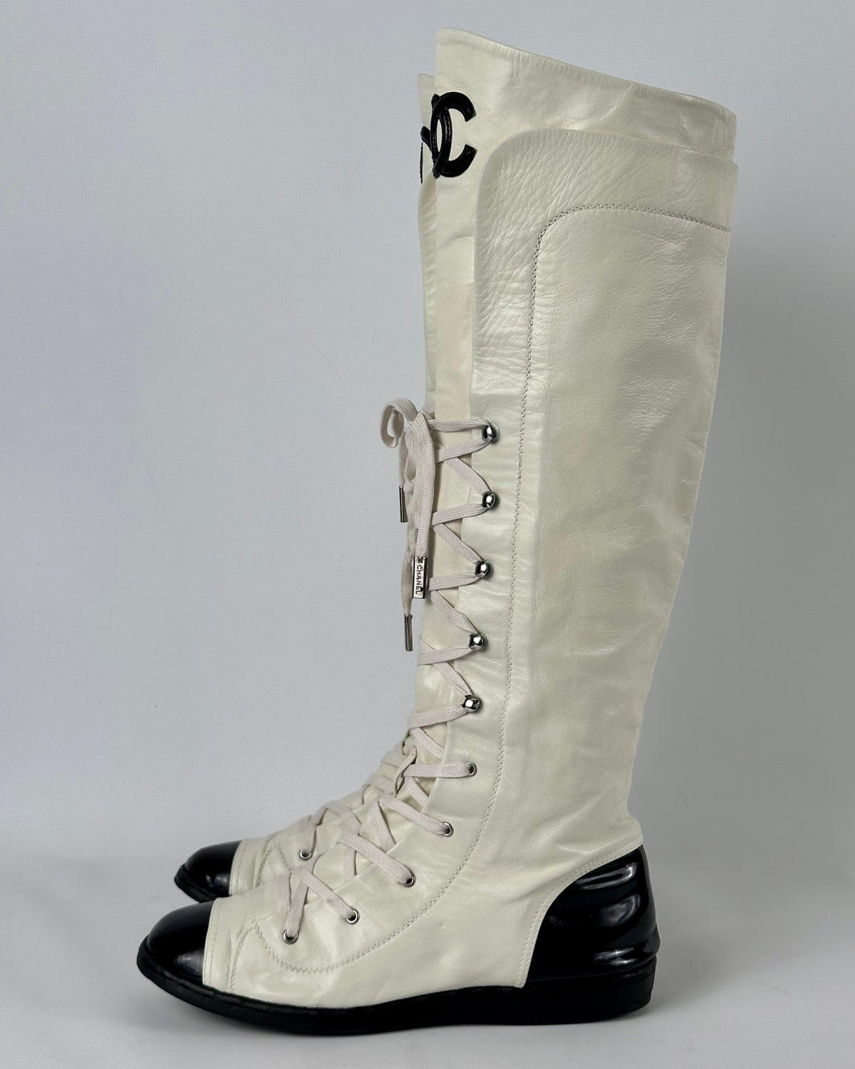 Chanel Vintage Leather Boots — 38