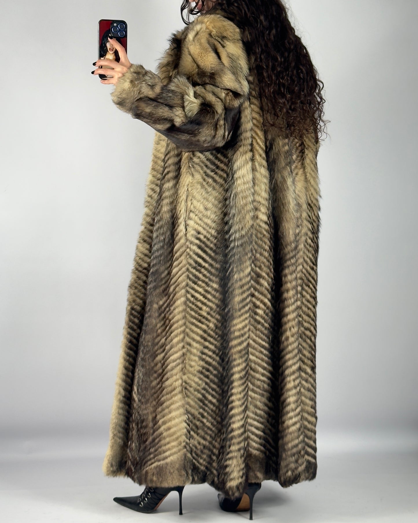 Vintage Fur Coat — M/XXL
