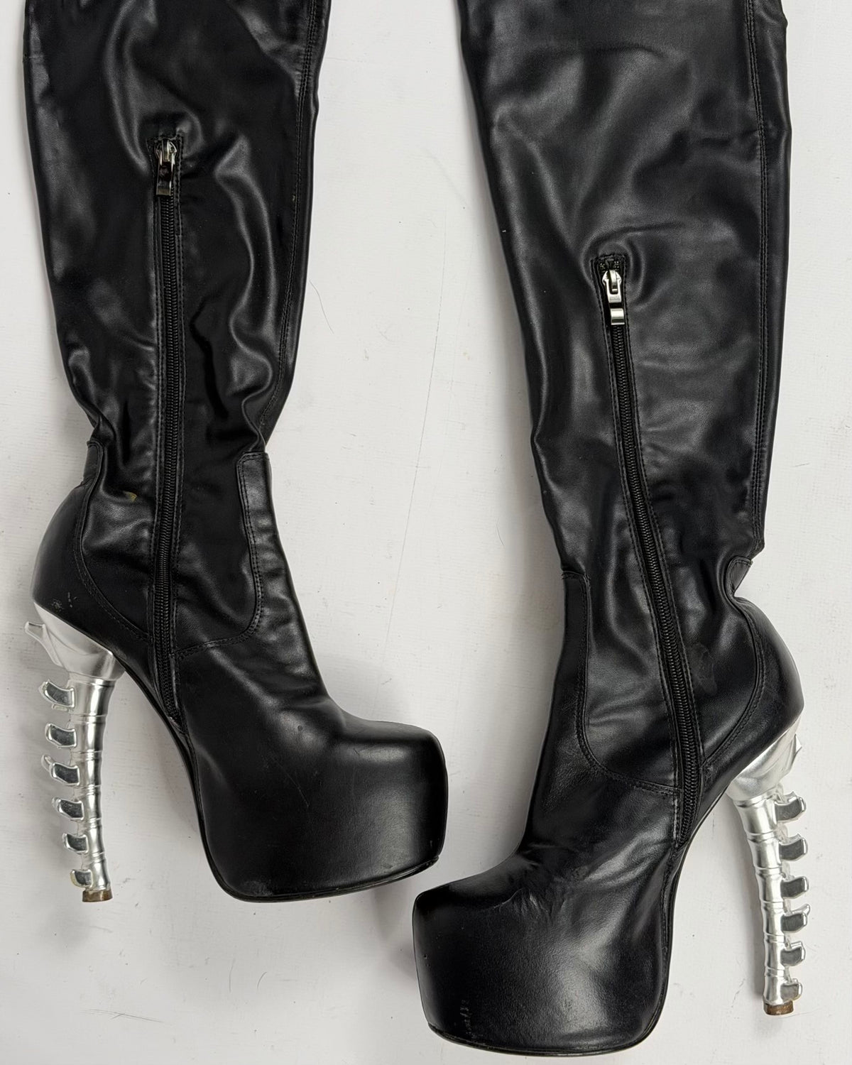 GML Over The Knee Spine Heel Boots — 37