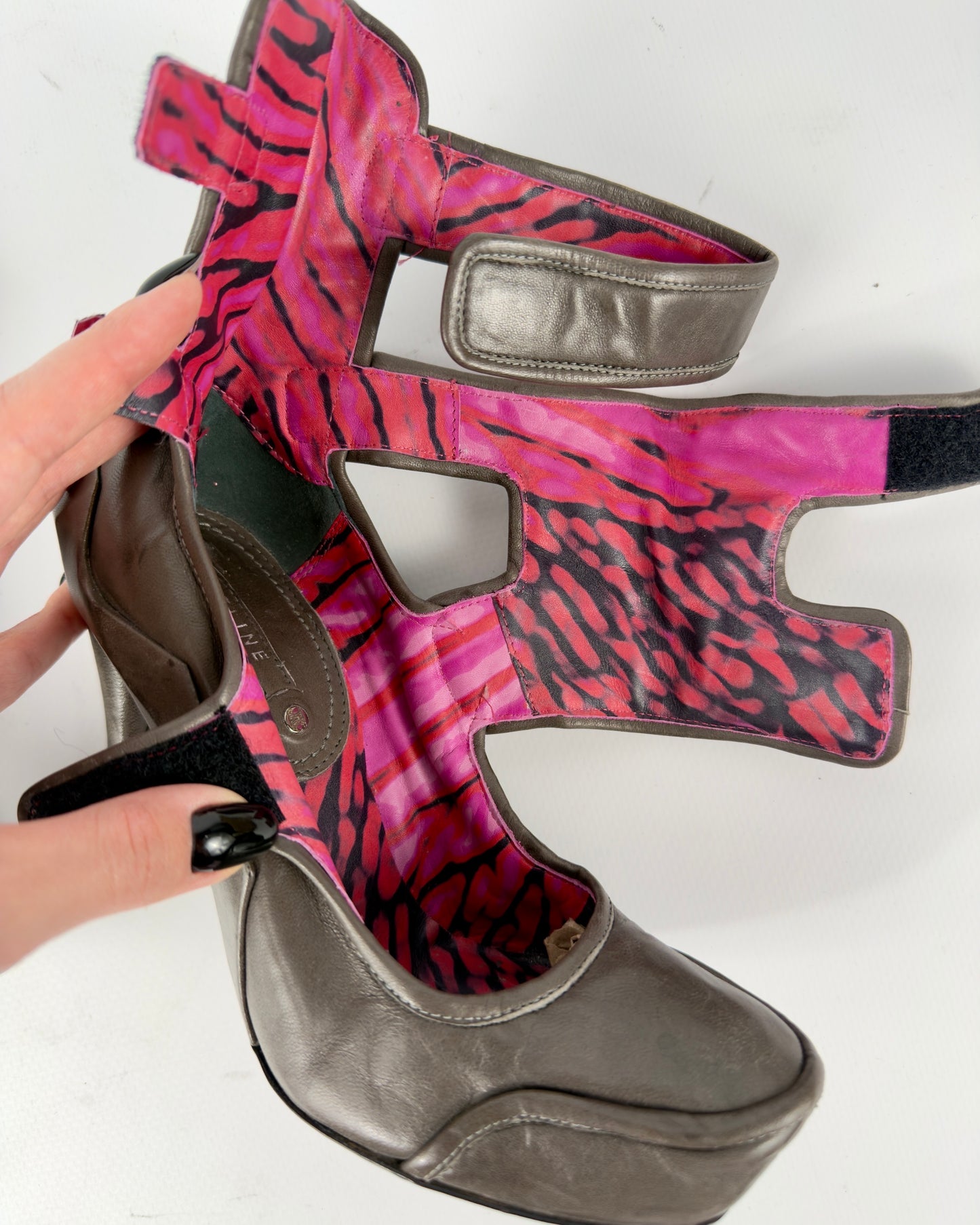 Celine FW 2008 Runway Low Boot Leather Heels — 36