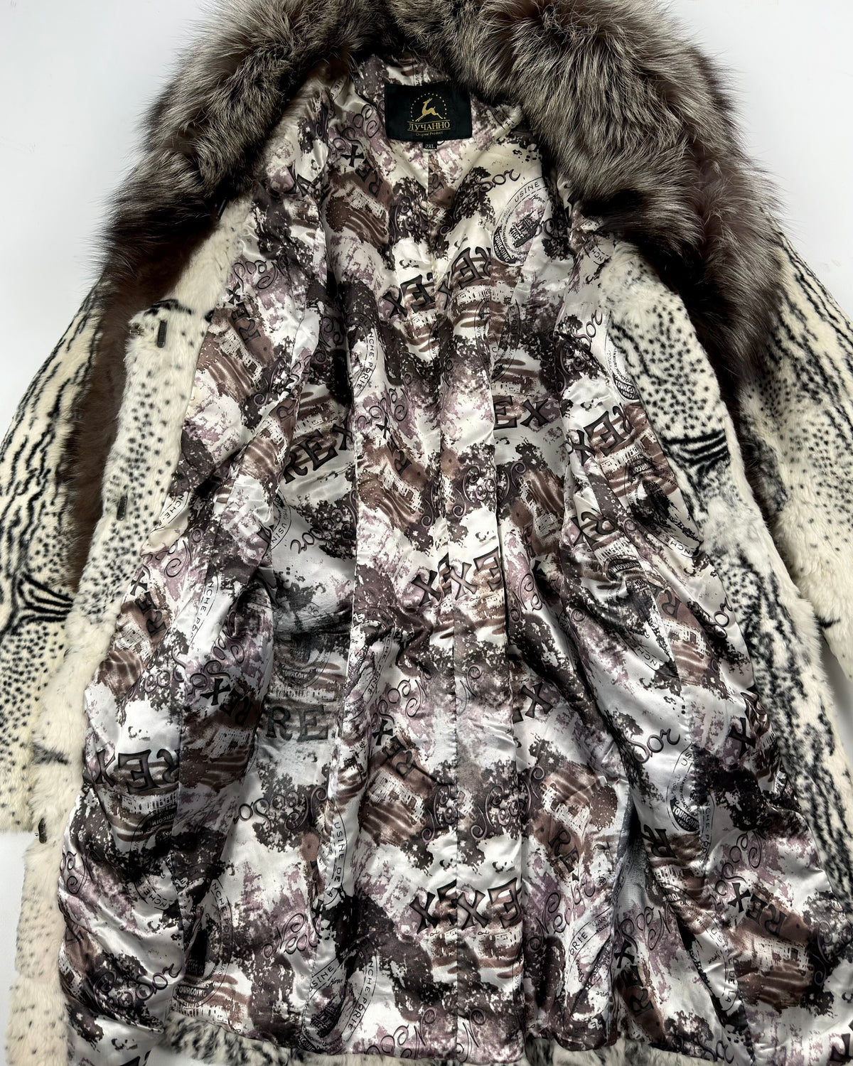 Vintage Fur Coat with Fox Collar — M/L
