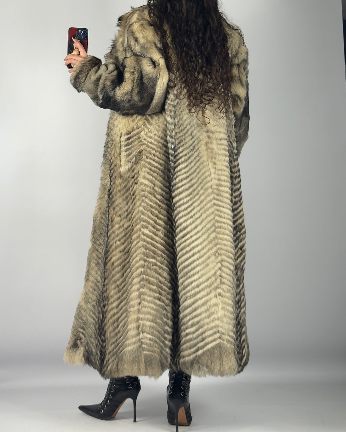 Vintage Fur Coat — XS/M