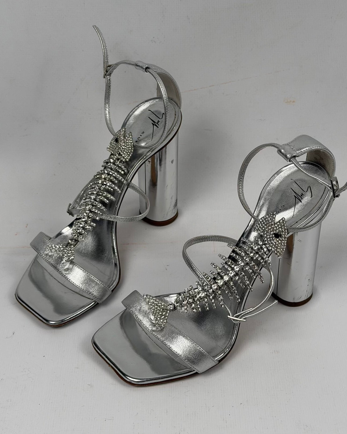 Giuseppe Zanotti Fishbone Heels SATC — 39