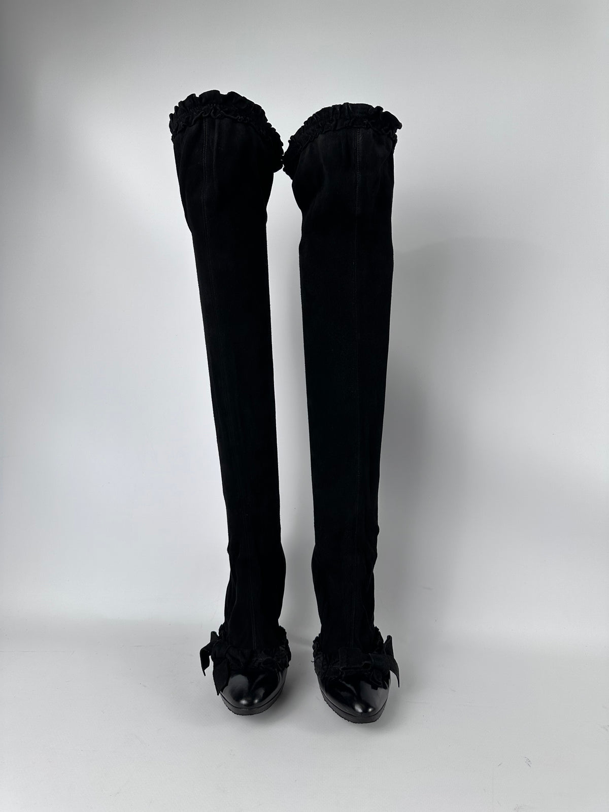 Tom Ford for Yves Saint Laurent F/W 2001 AD Campaign Over Knee Boots — 39