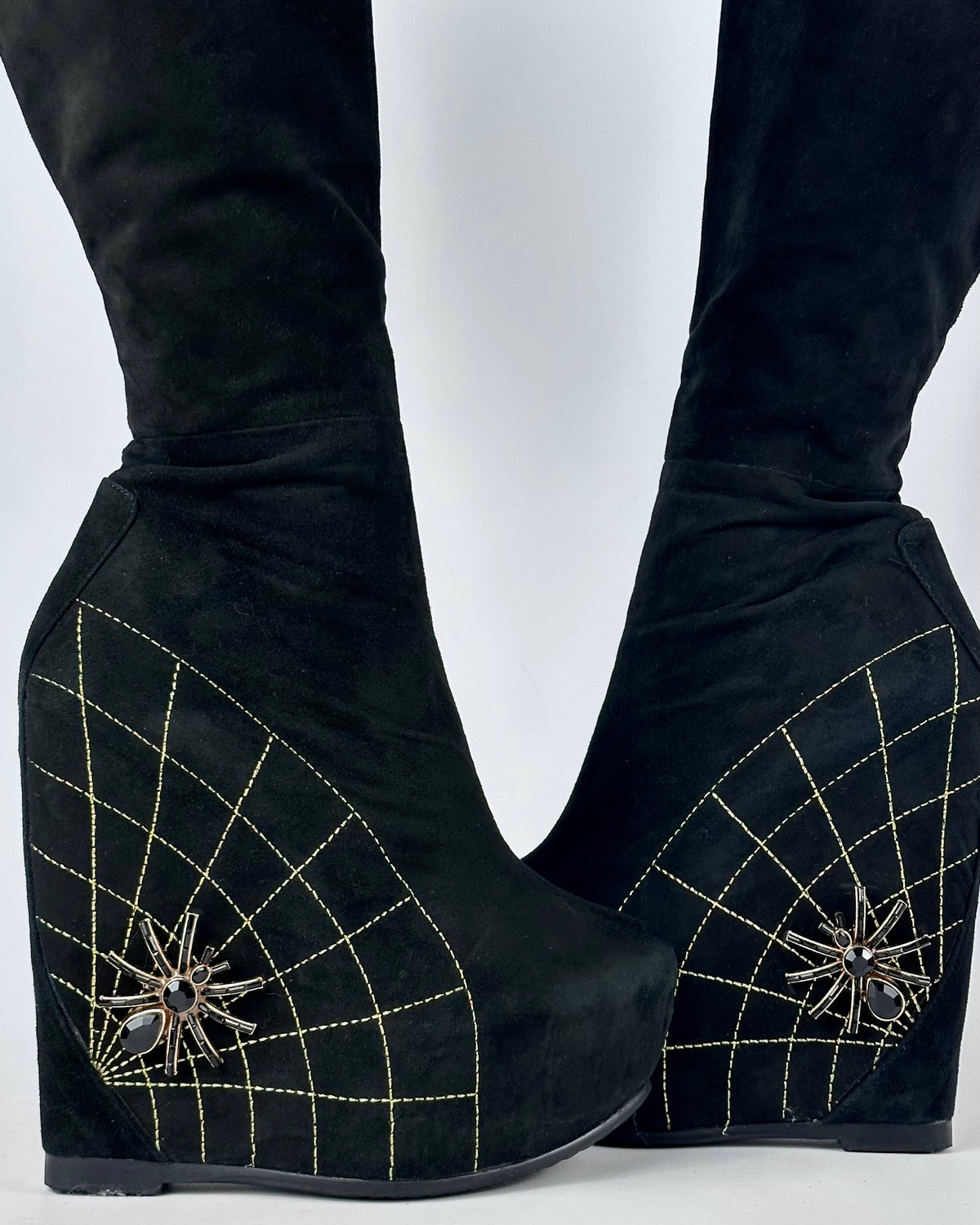 Vintage Spiderweb Wedge Boots — 35 & 37