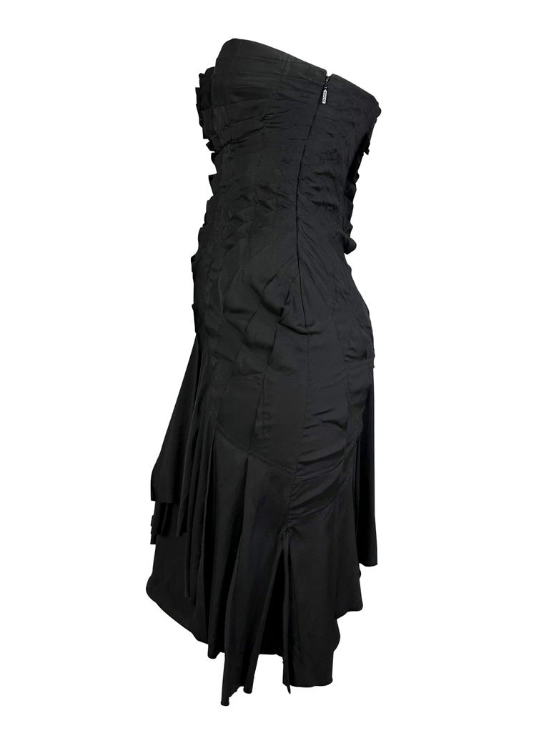 Gucci by Tom Ford S/S 2004 Fan Pleated Silk Black Runway Dress