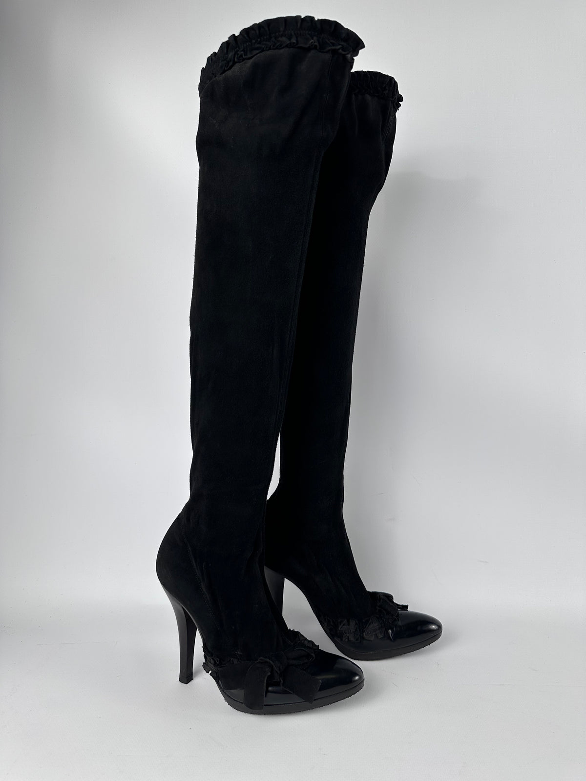 Tom Ford for Yves Saint Laurent F/W 2001 AD Campaign Over Knee Boots — 39