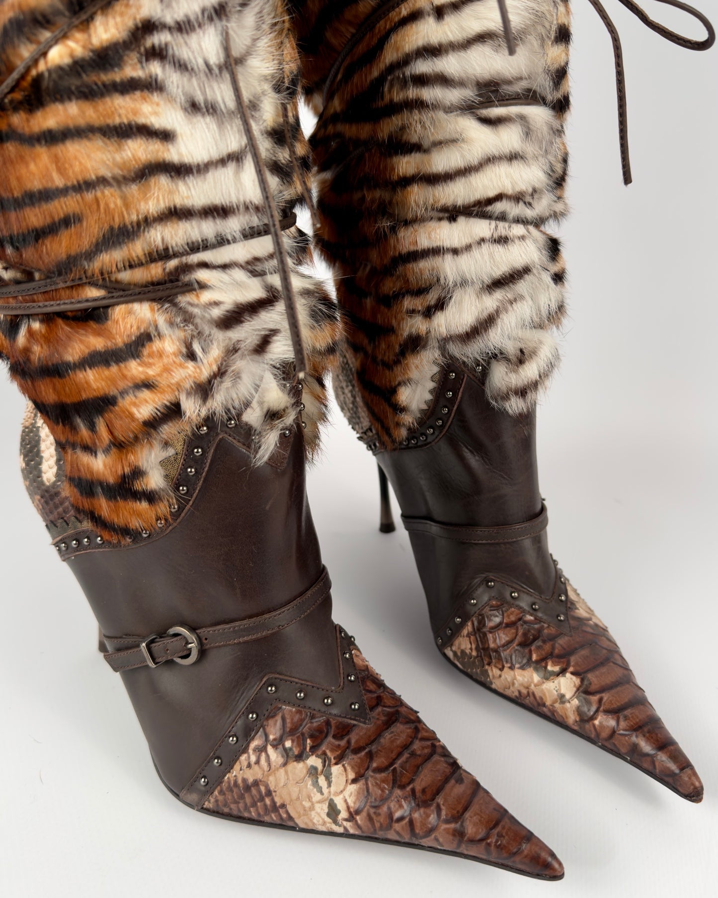 El Dante’s Couture Vintage Fur Boots — 39