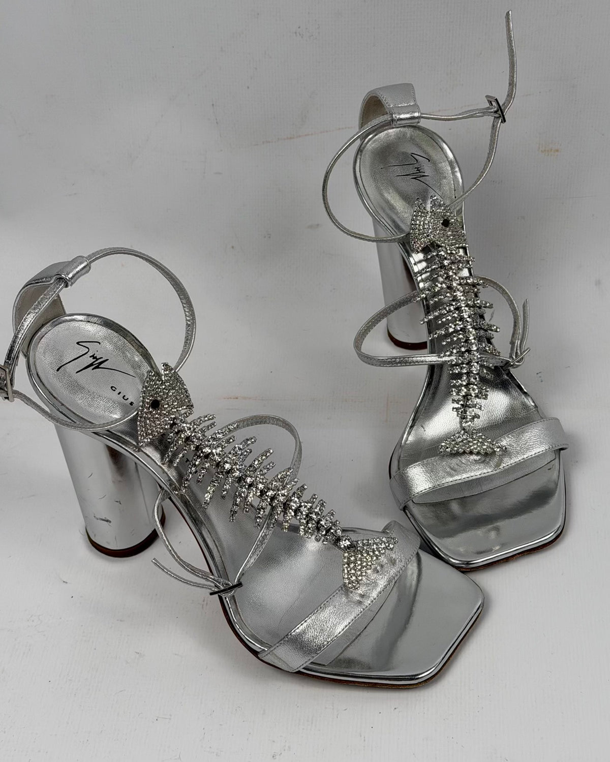 Giuseppe Zanotti Fishbone Heels SATC — 39