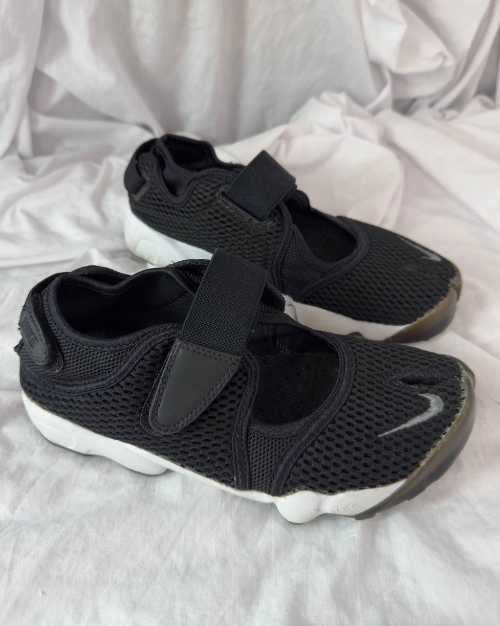 Nike Tabi Rift Vintage Ballet Flats — 38/38.5