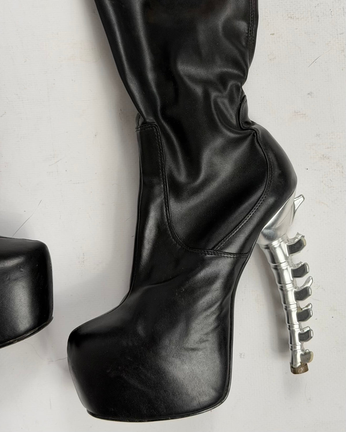 GML Over The Knee Spine Heel Boots — 37