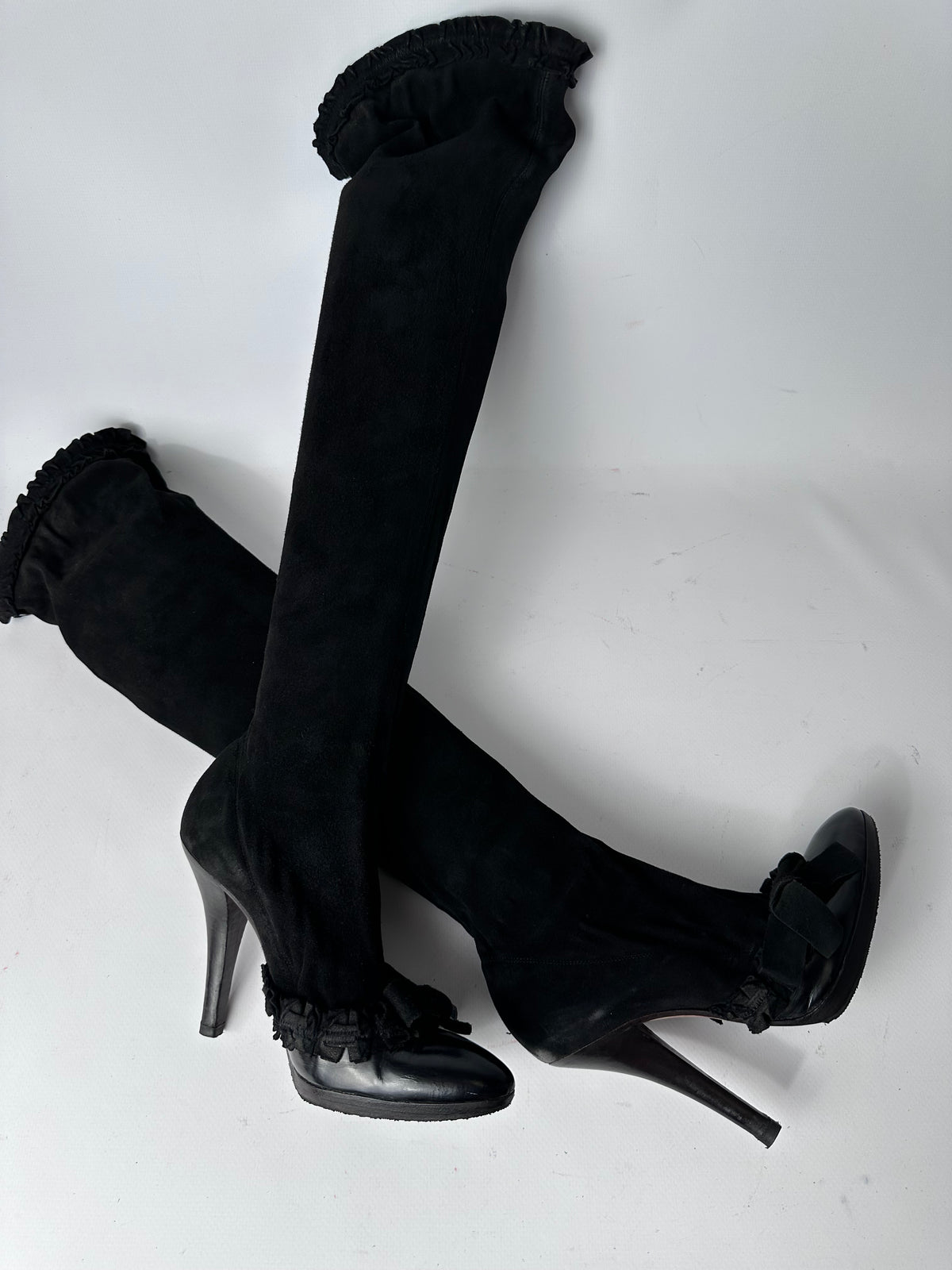 Tom Ford for Yves Saint Laurent F/W 2001 AD Campaign Over Knee Boots — 39