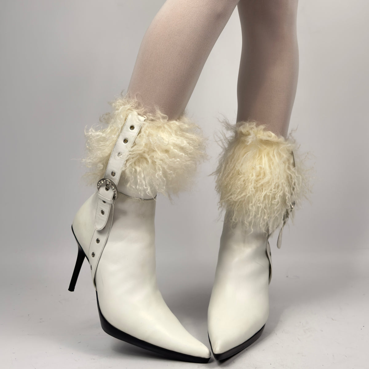 Vintage Fur Winter Boots — 40