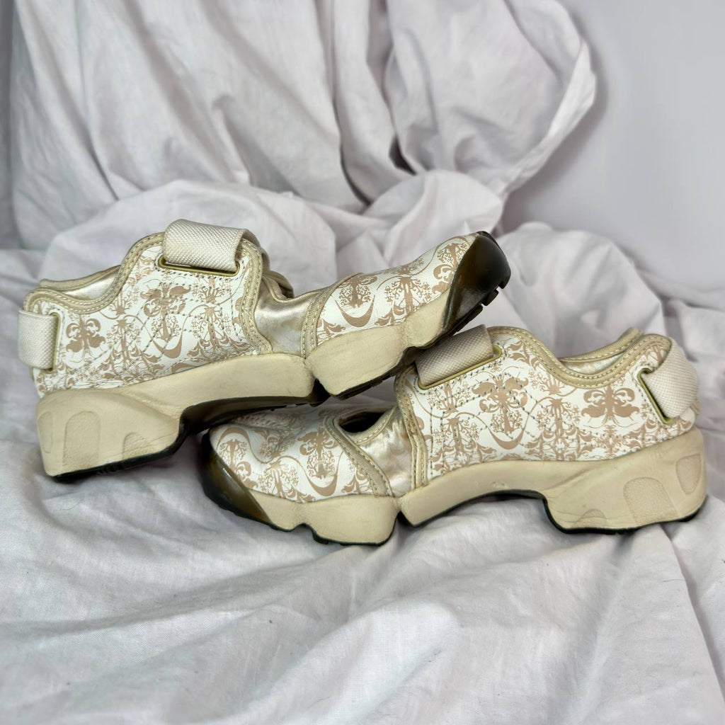 Nike Tabi Rift Vintage Ballet Flats — 36/36.5