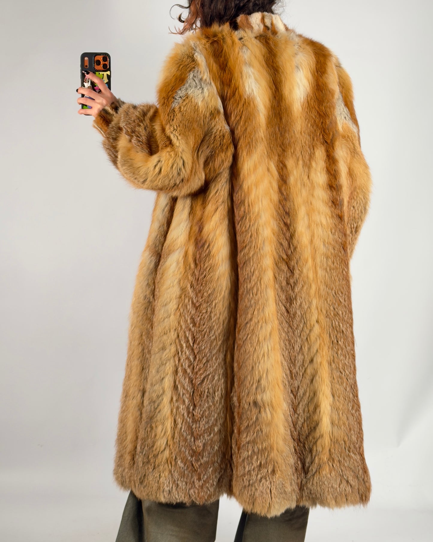 Vintage Long Fox Fur Fluffy Coat — M/L