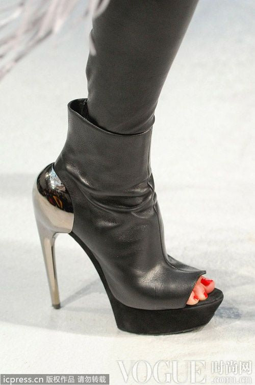 Gareth Pugh S/S 2013 Heel Boots — 37/38