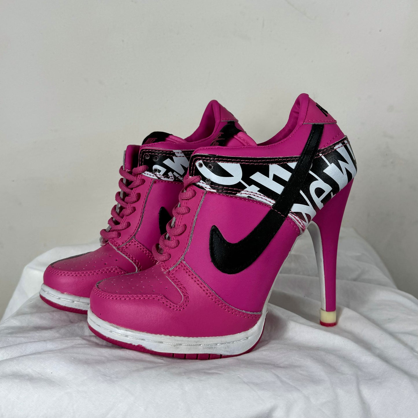 “Nike” Heels 36