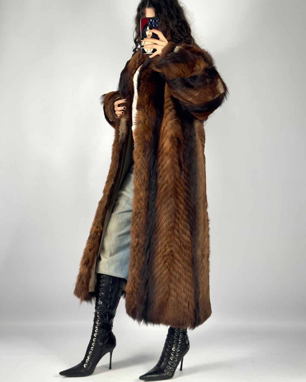 Vintage Fluffy Fur Coat — S/L