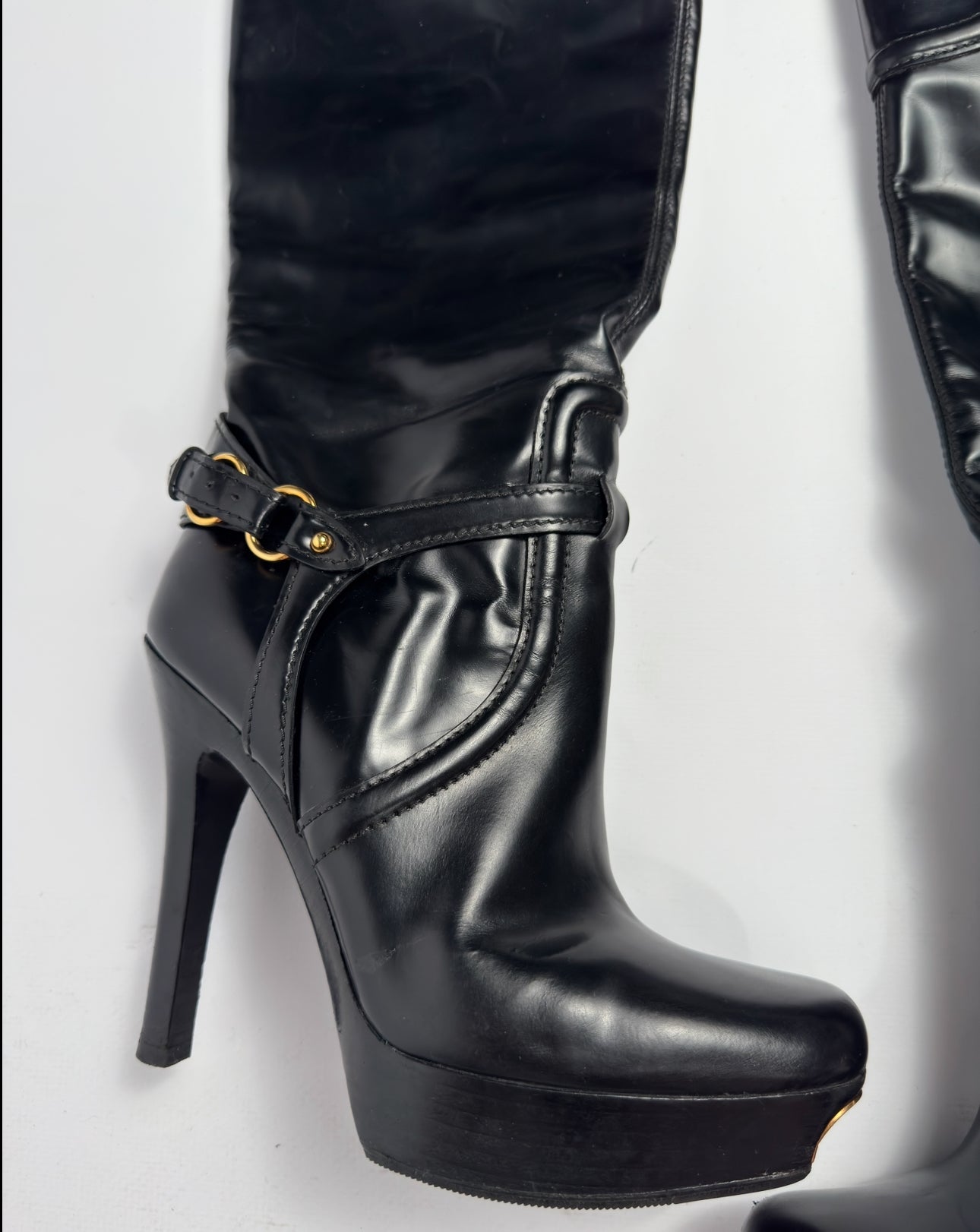 Gucci Leather Tube Boots — 37/37.5