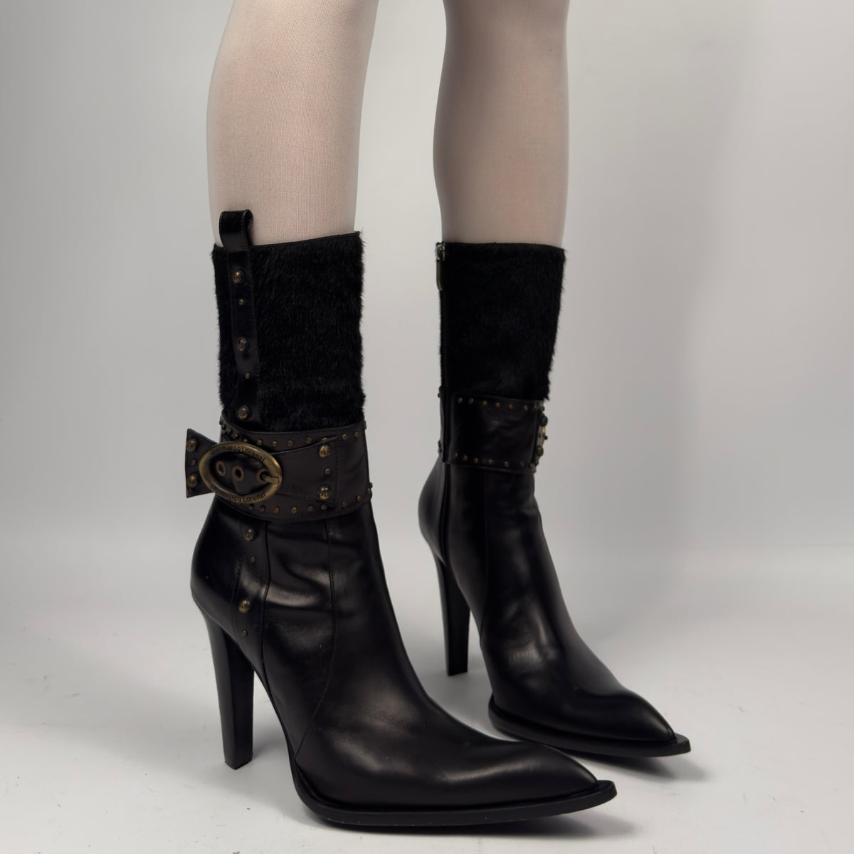 Vintage Leather Boots — 40