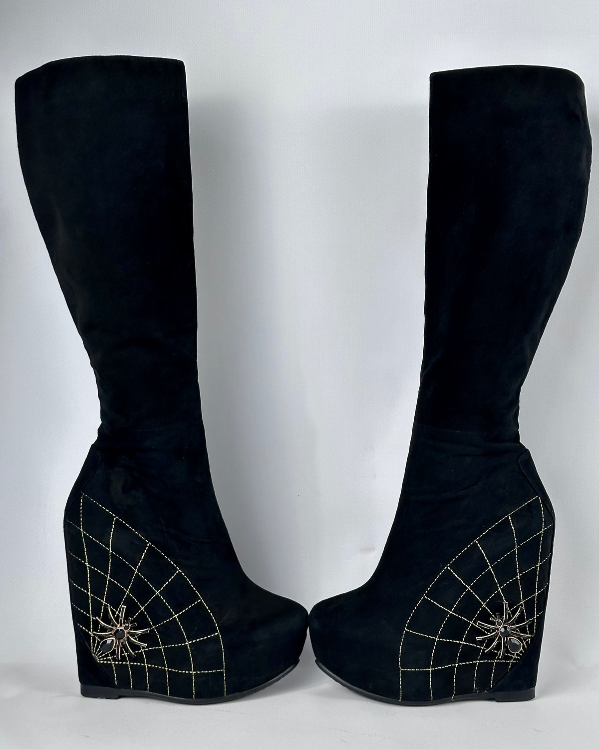 Vintage Spiderweb Wedge Boots — 35 & 37