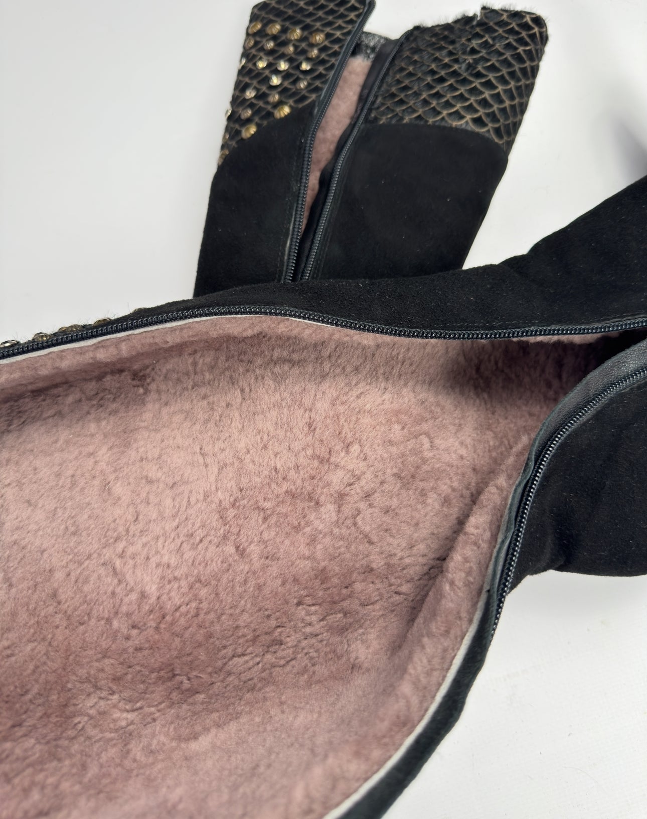 Vintage Italian Suede Winter Boots — 40