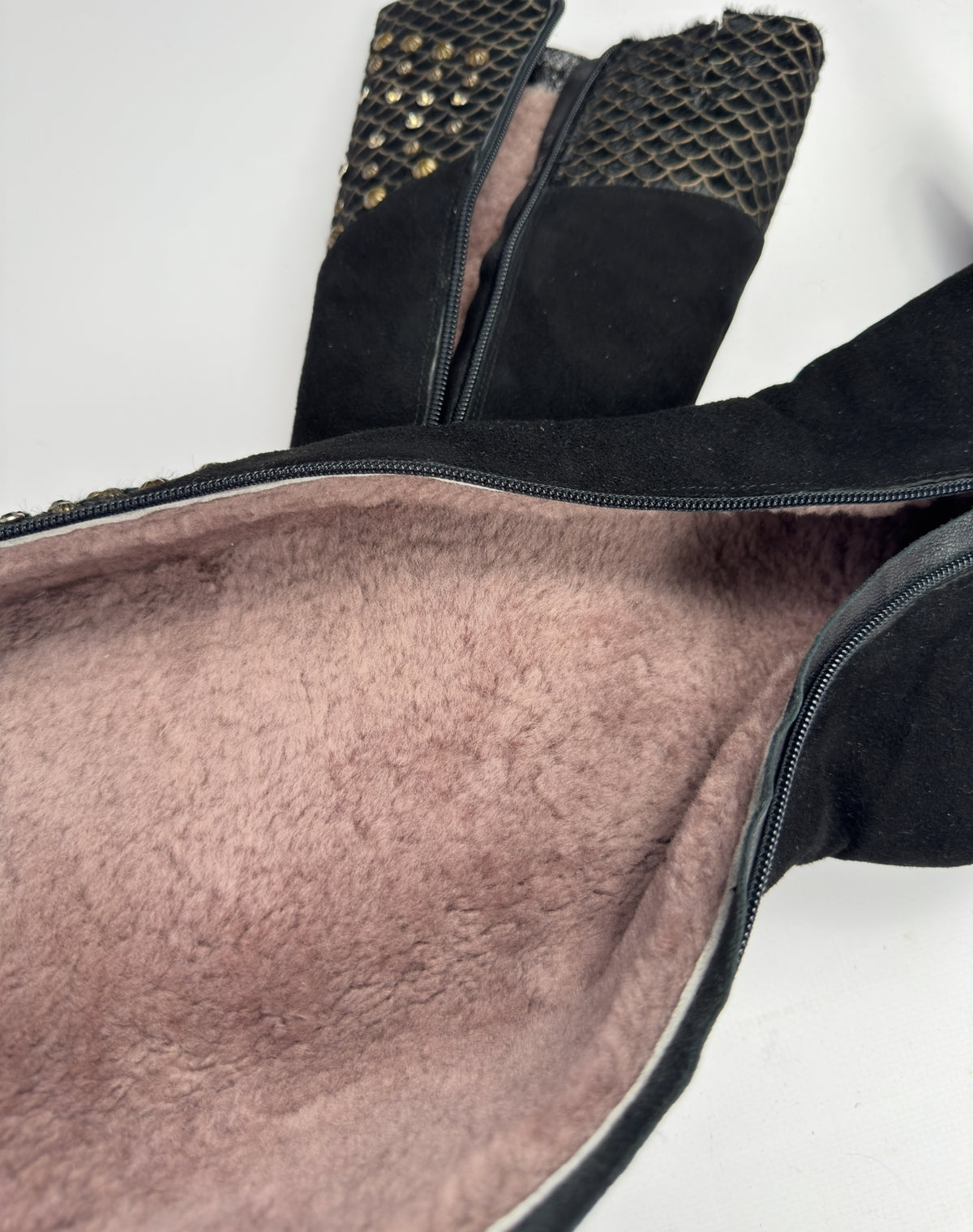 Vintage Italian Suede Winter Boots — 40