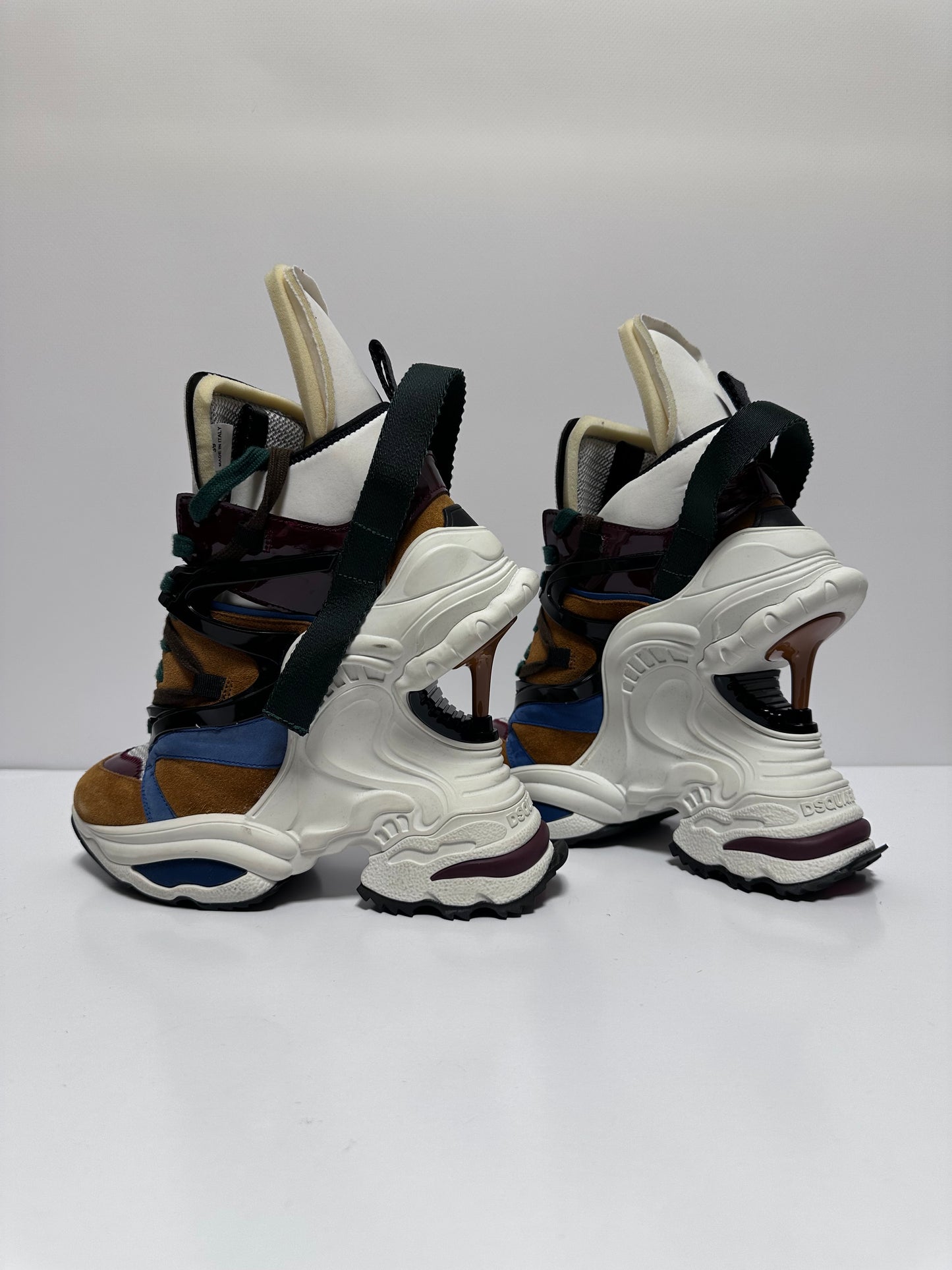 Dsquared2 S/S 2019 The Giant Sneaker Heels — 39