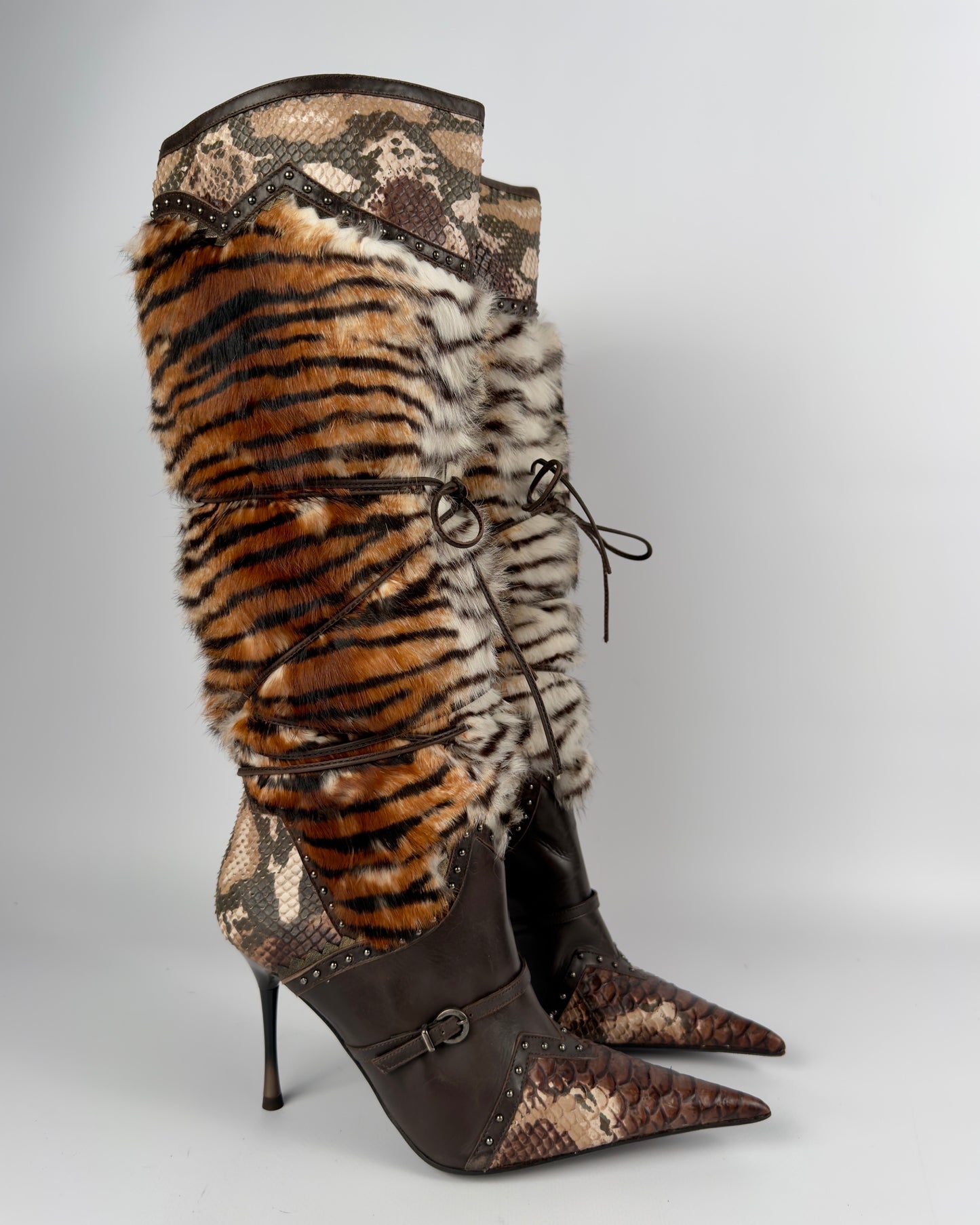 El Dante’s Couture Vintage Fur Boots — 39