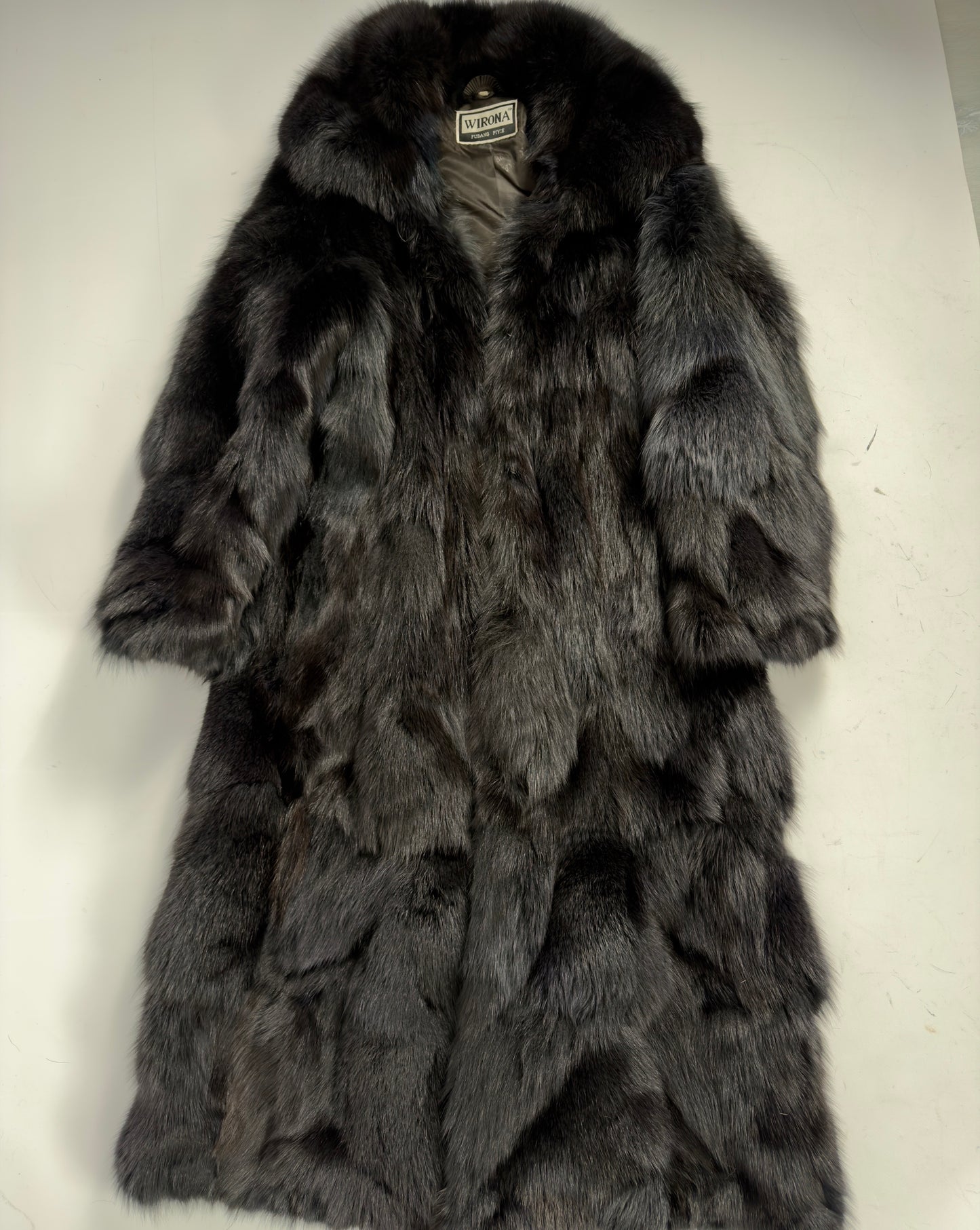 Vintage Fox Fur Lightweight Fluffy Coat — S/XL