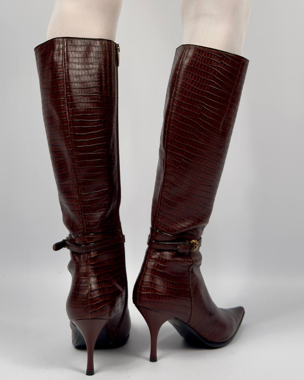 Vintage Leather Boots — 40