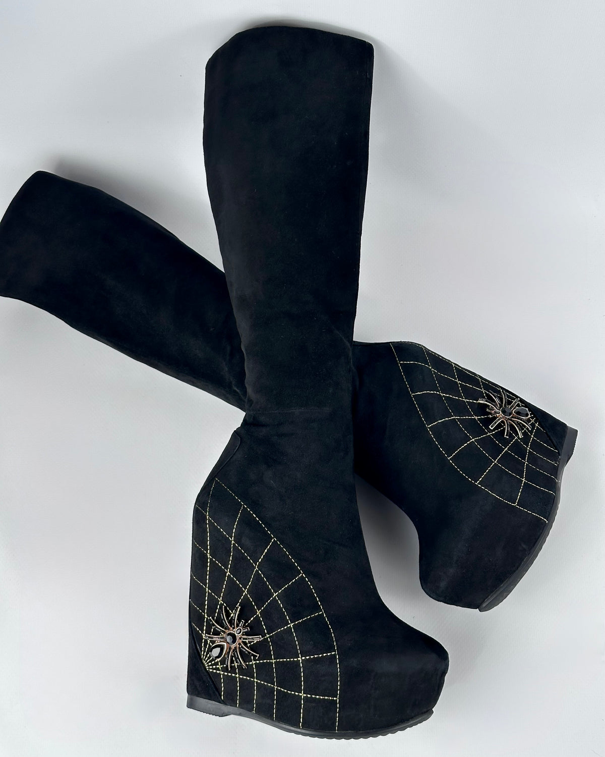 Vintage Spiderweb Wedge Boots — 35 & 37