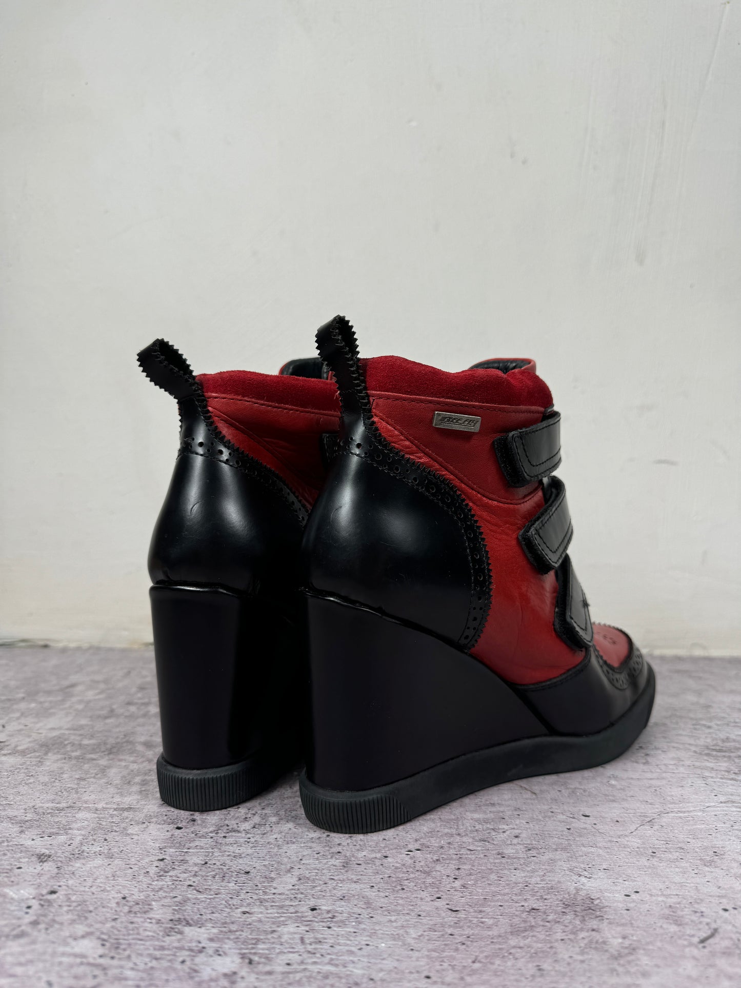Vintage Goth Wedge Leather Sneakers 40/40.5