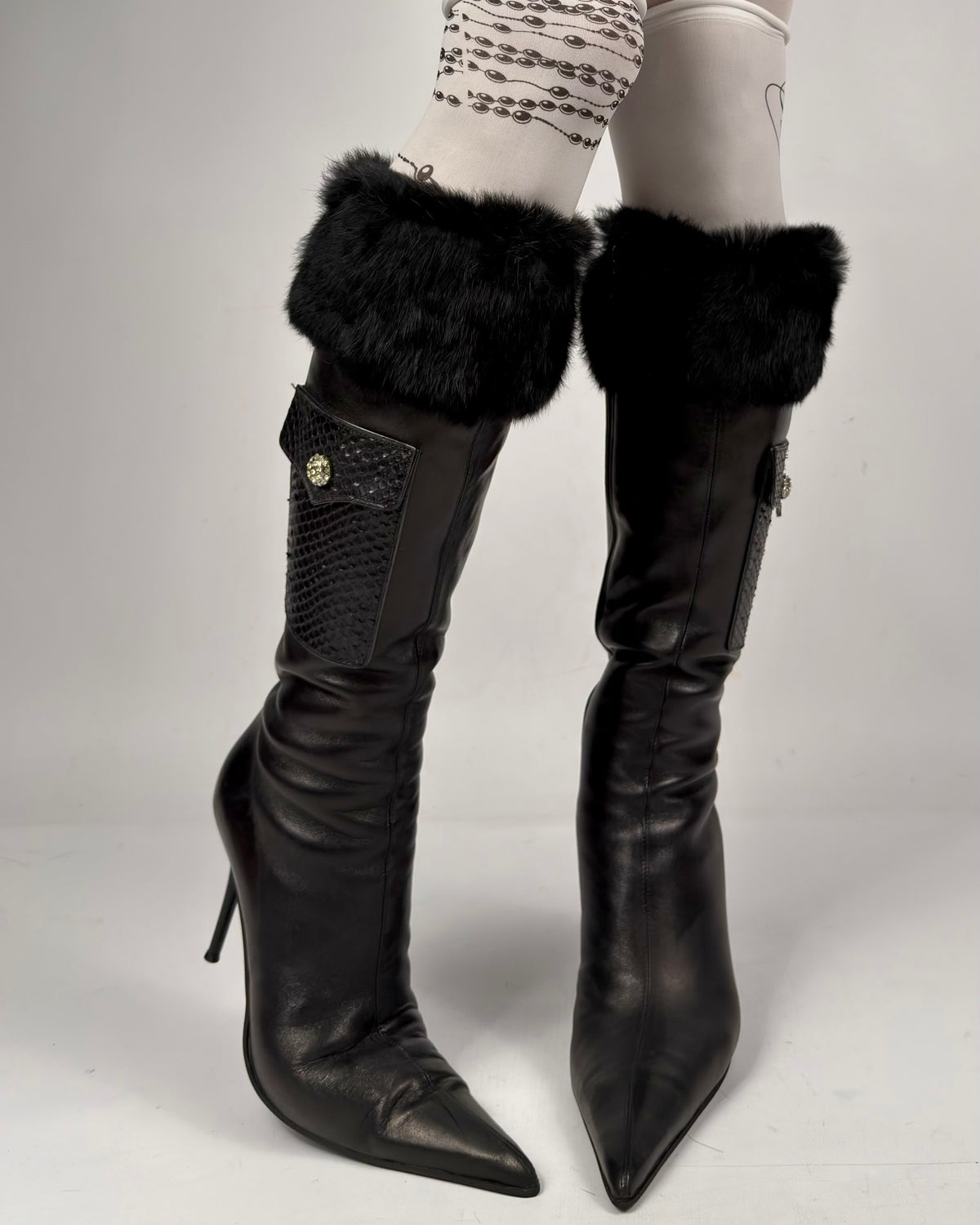 Vintage Italian Leather Boots — 39