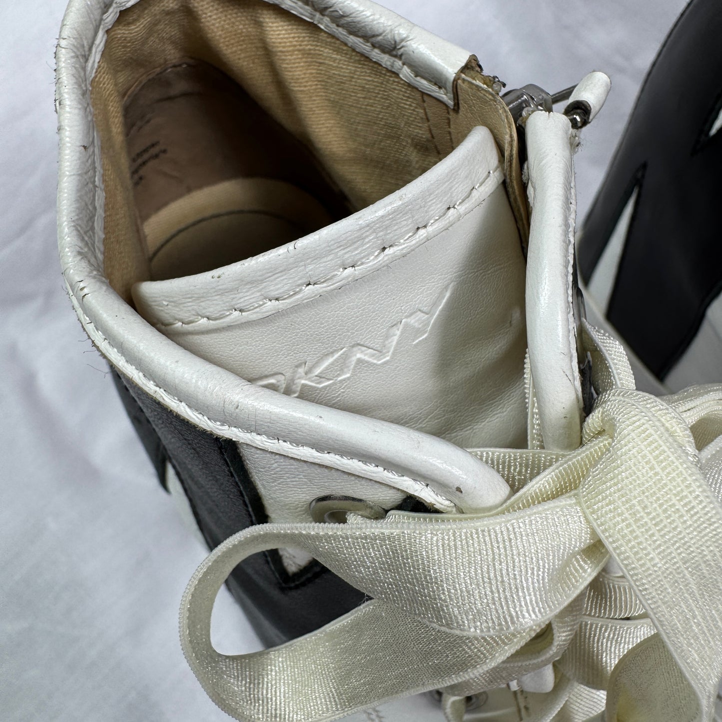 DKNY Vintage Wedge Sneakers 39.5/40