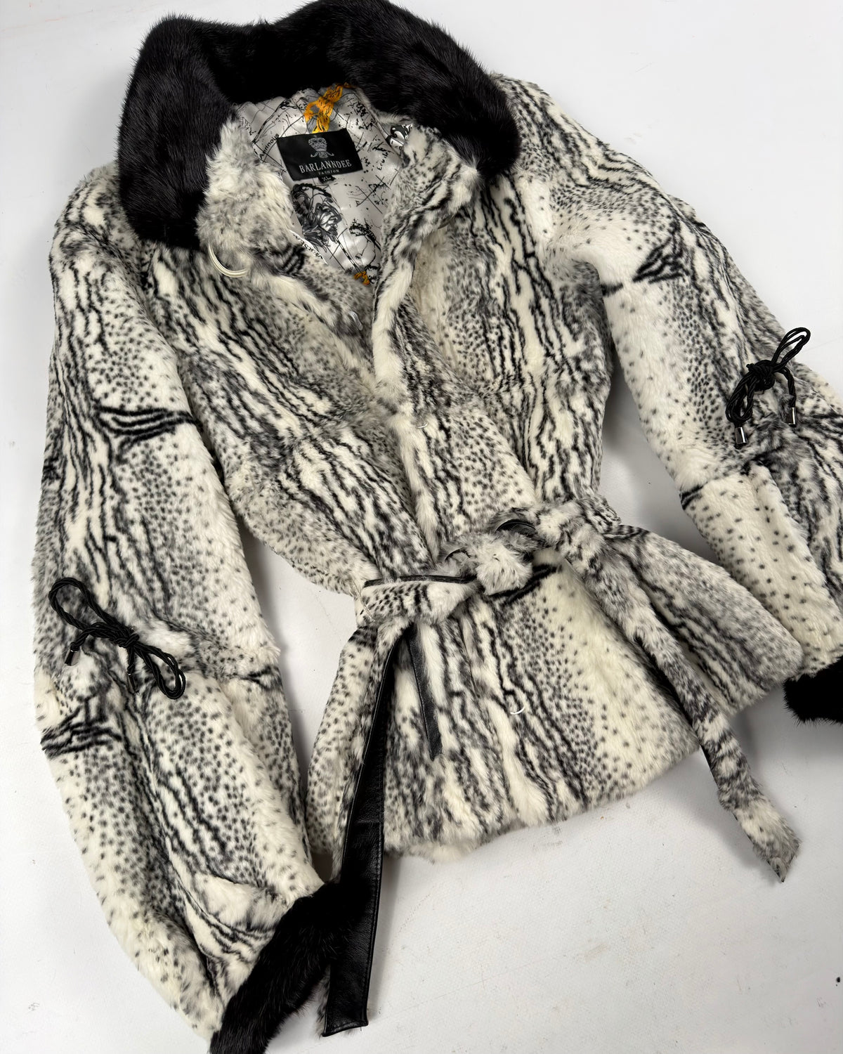 Vintage Fur Jacket — S/L