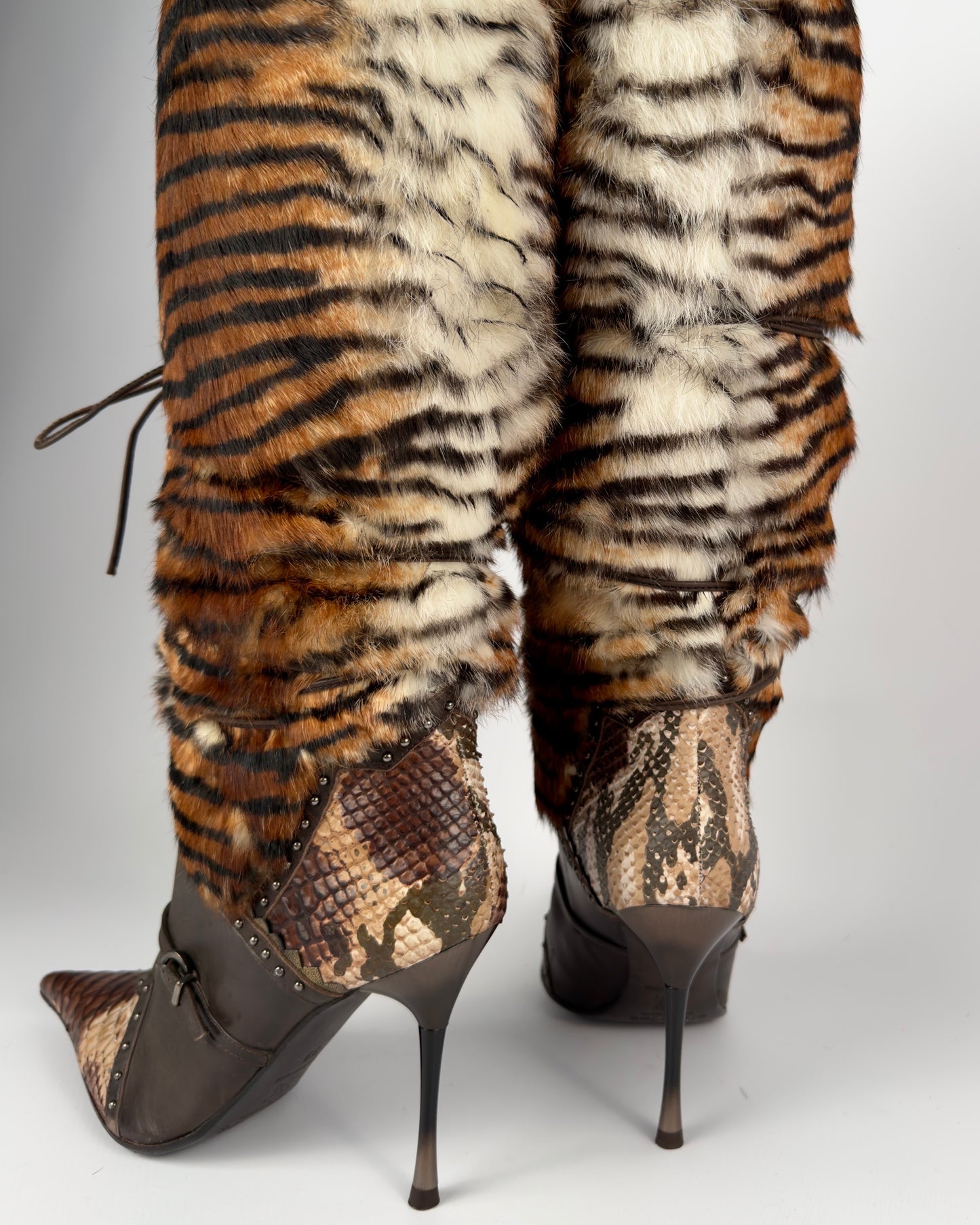 El Dante’s Couture Vintage Fur Boots — 39