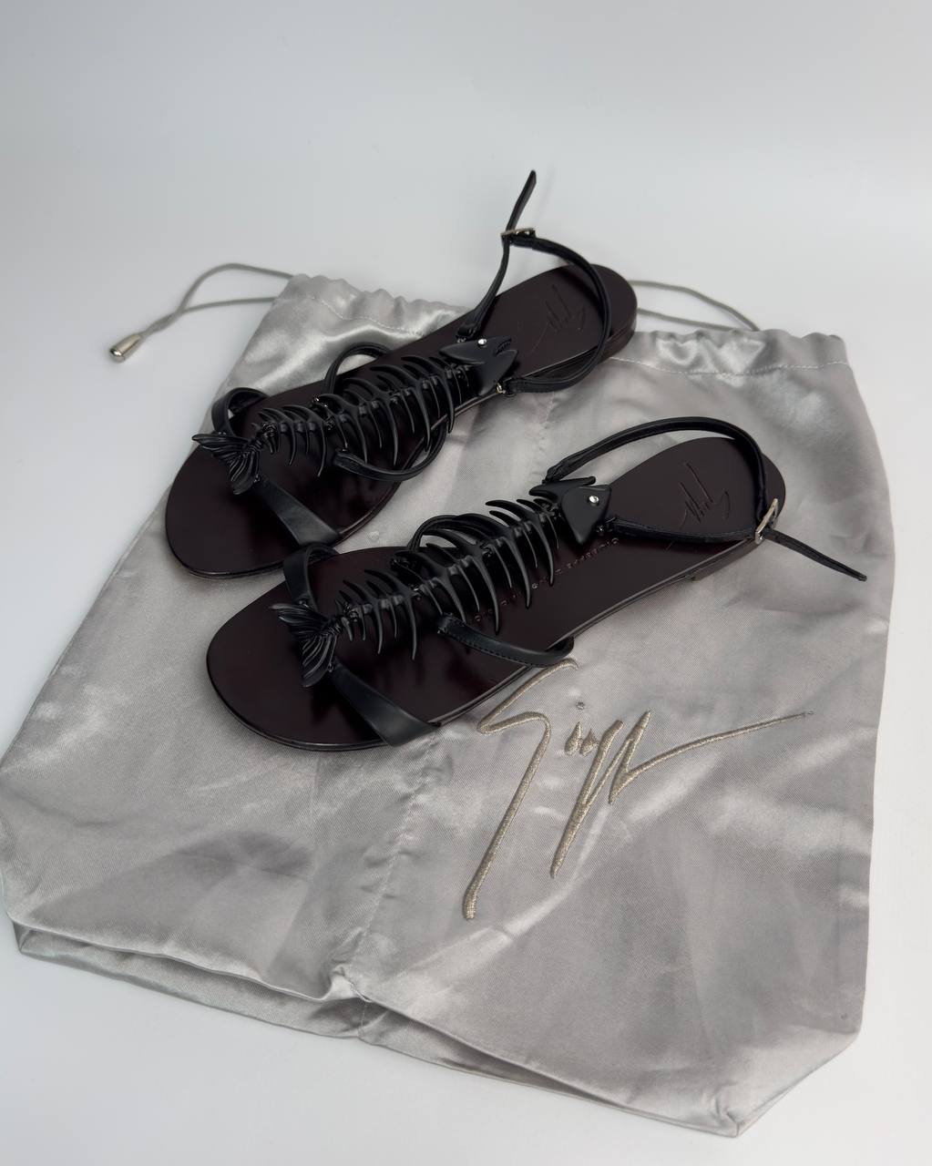 Giuseppe Zanotti Italian Iconic Fishbone Flat Sandals — 37.5/38