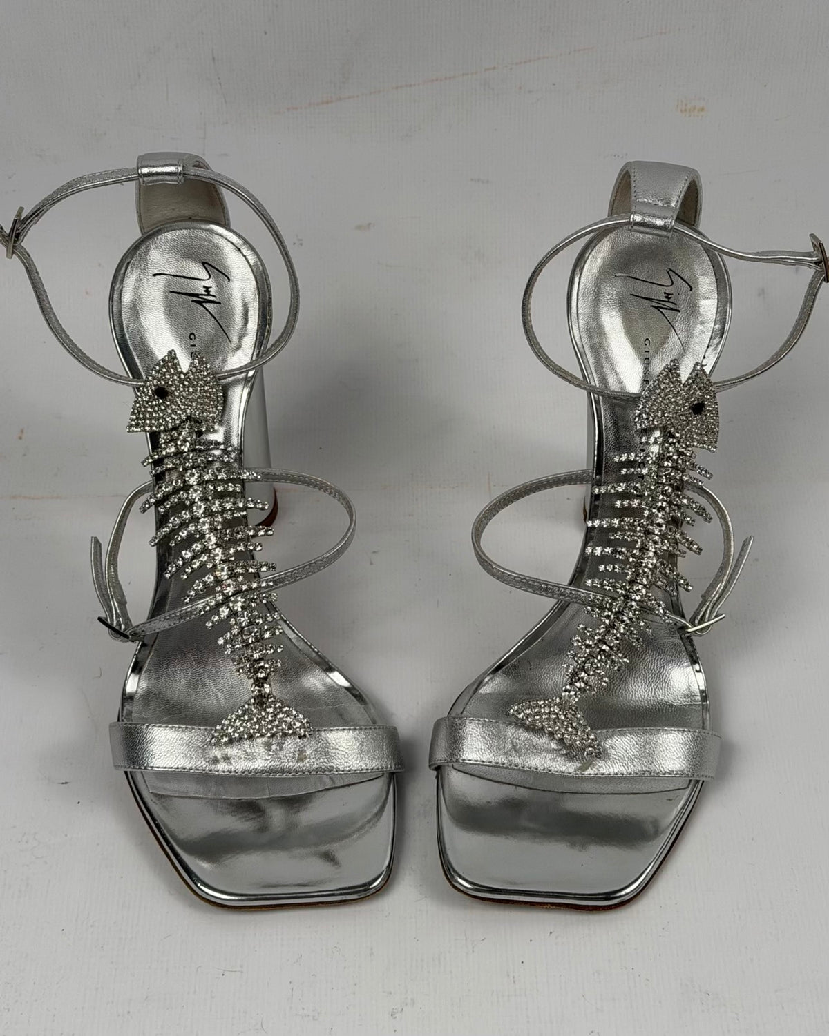 Giuseppe Zanotti Fishbone Heels SATC — 39