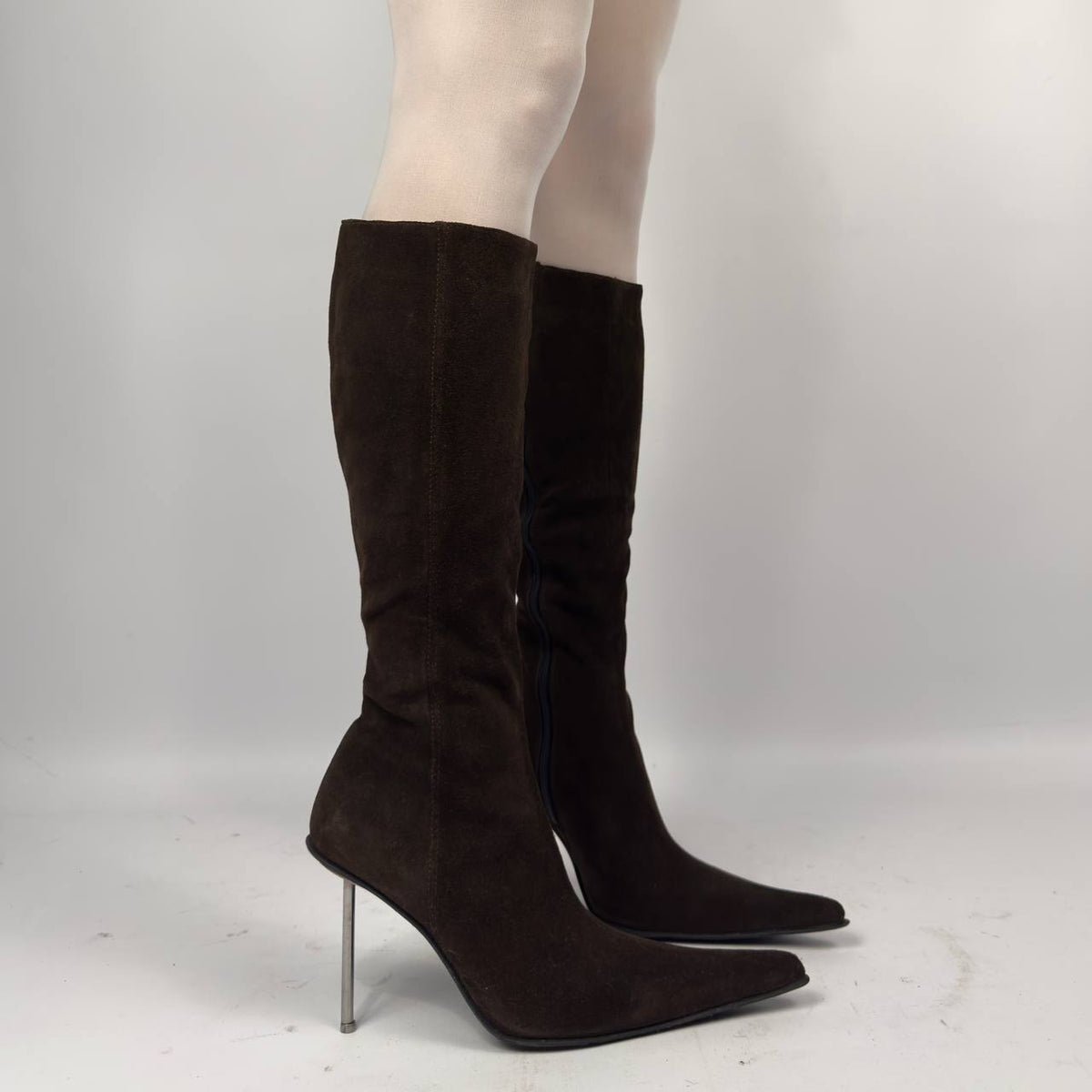Vintage Brown Suede Boots — 41