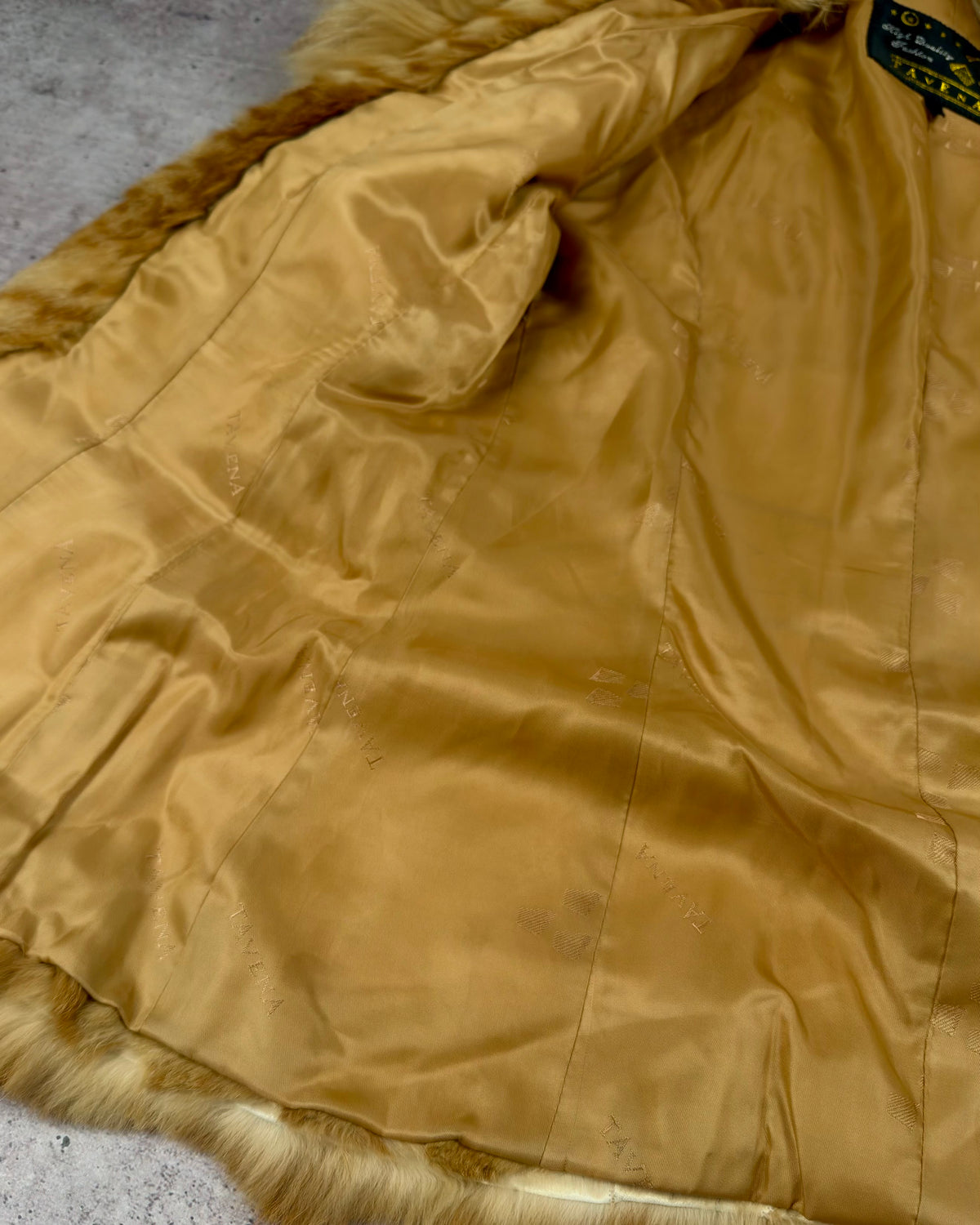Vintage Fur Jacket — M