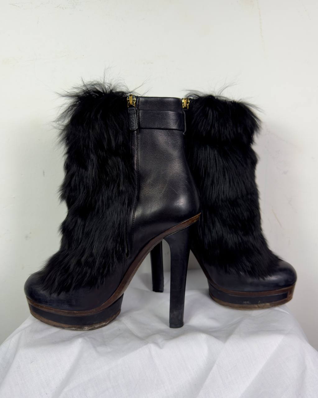 Gucci Vintage Leather Fur Platform Boots 38/38.5