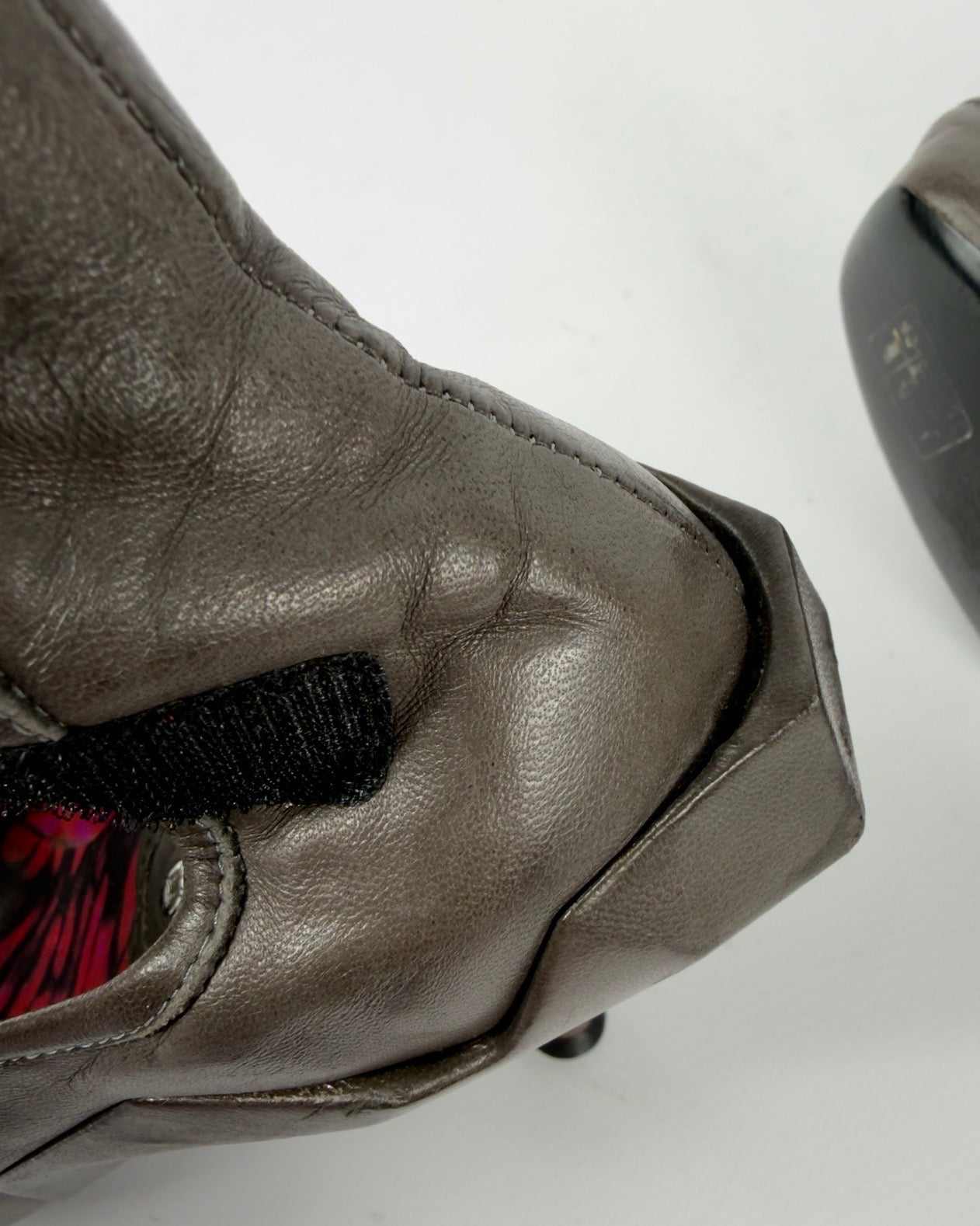 Celine FW 2008 Runway Low Boot Leather Heels — 36
