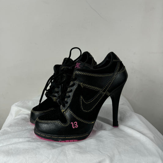 “Nike” Heels 36
