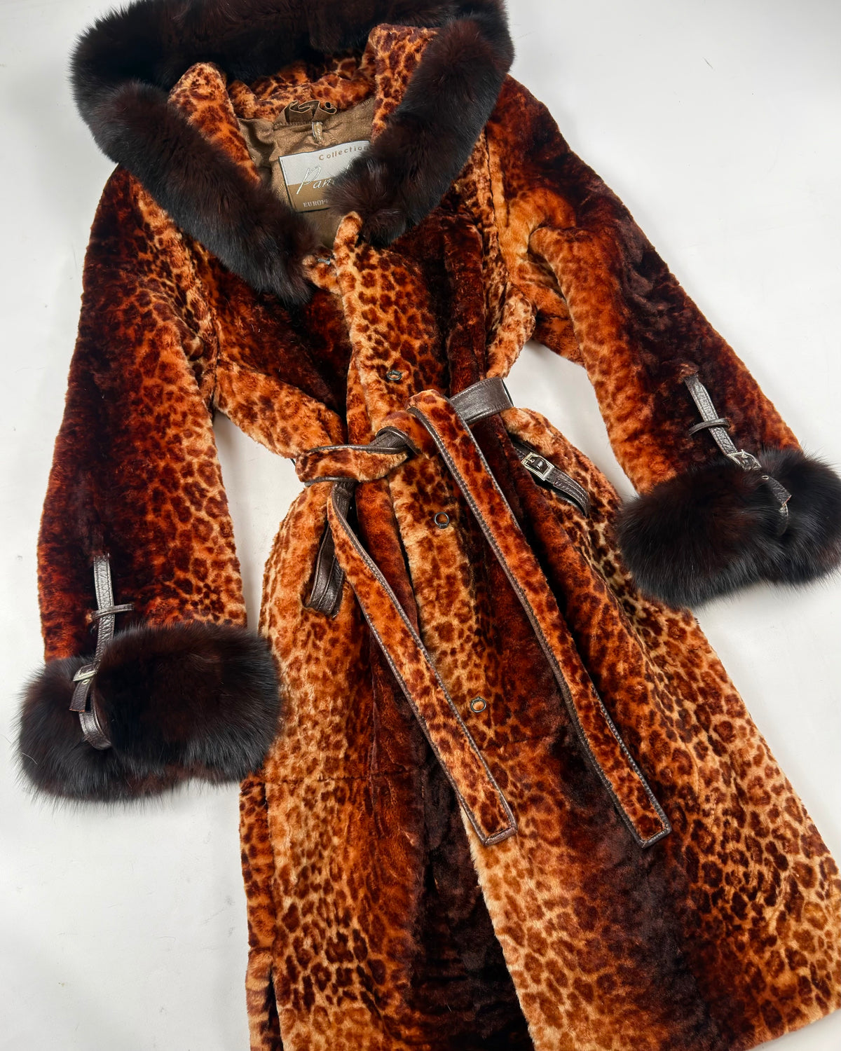 Vintage Fur Coat — M