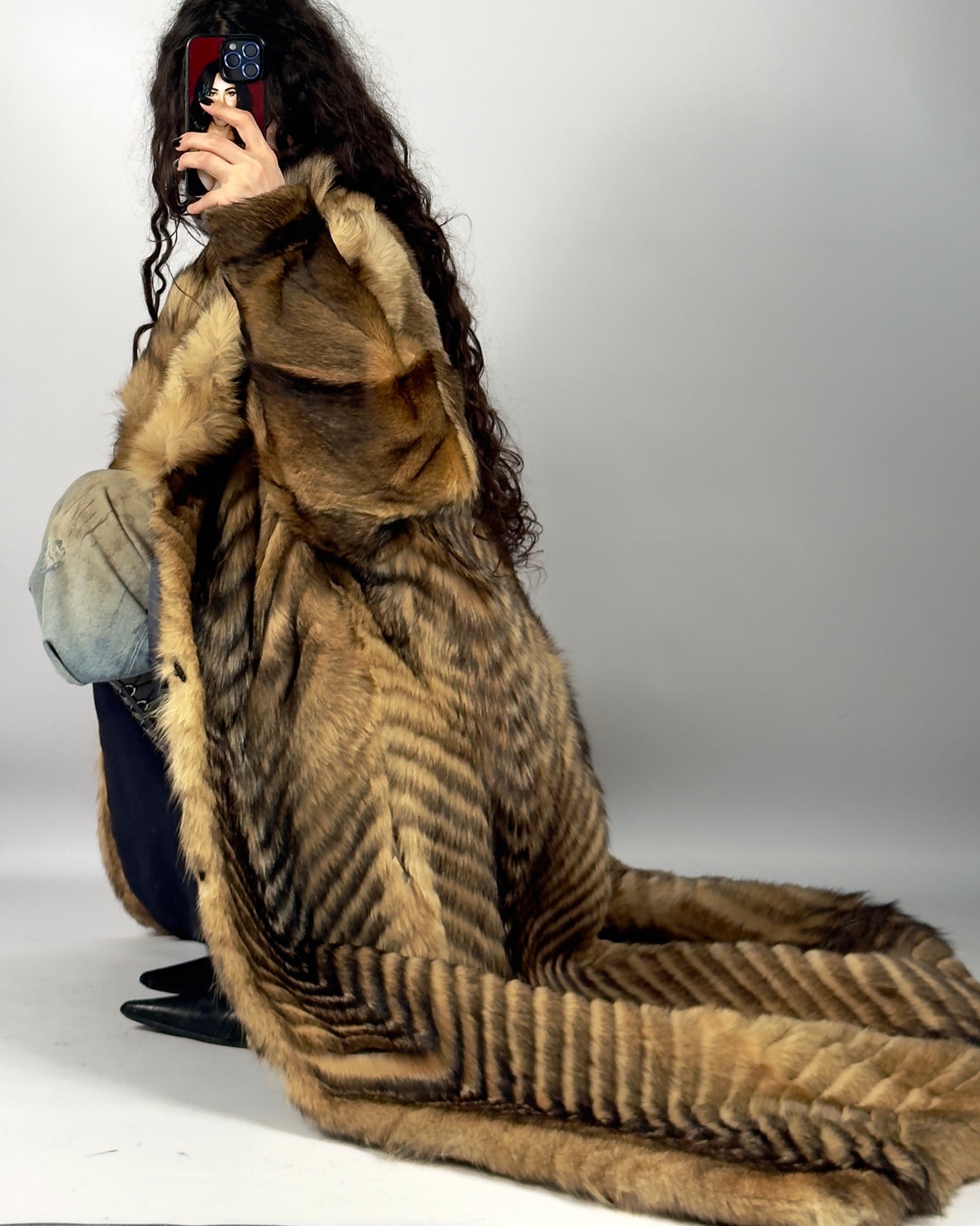 Vintage Fur Coat — M/XL