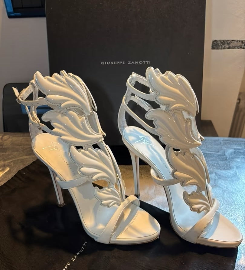 Giuseppe Zanotti White Cruel Summer Heels — 37 NWB