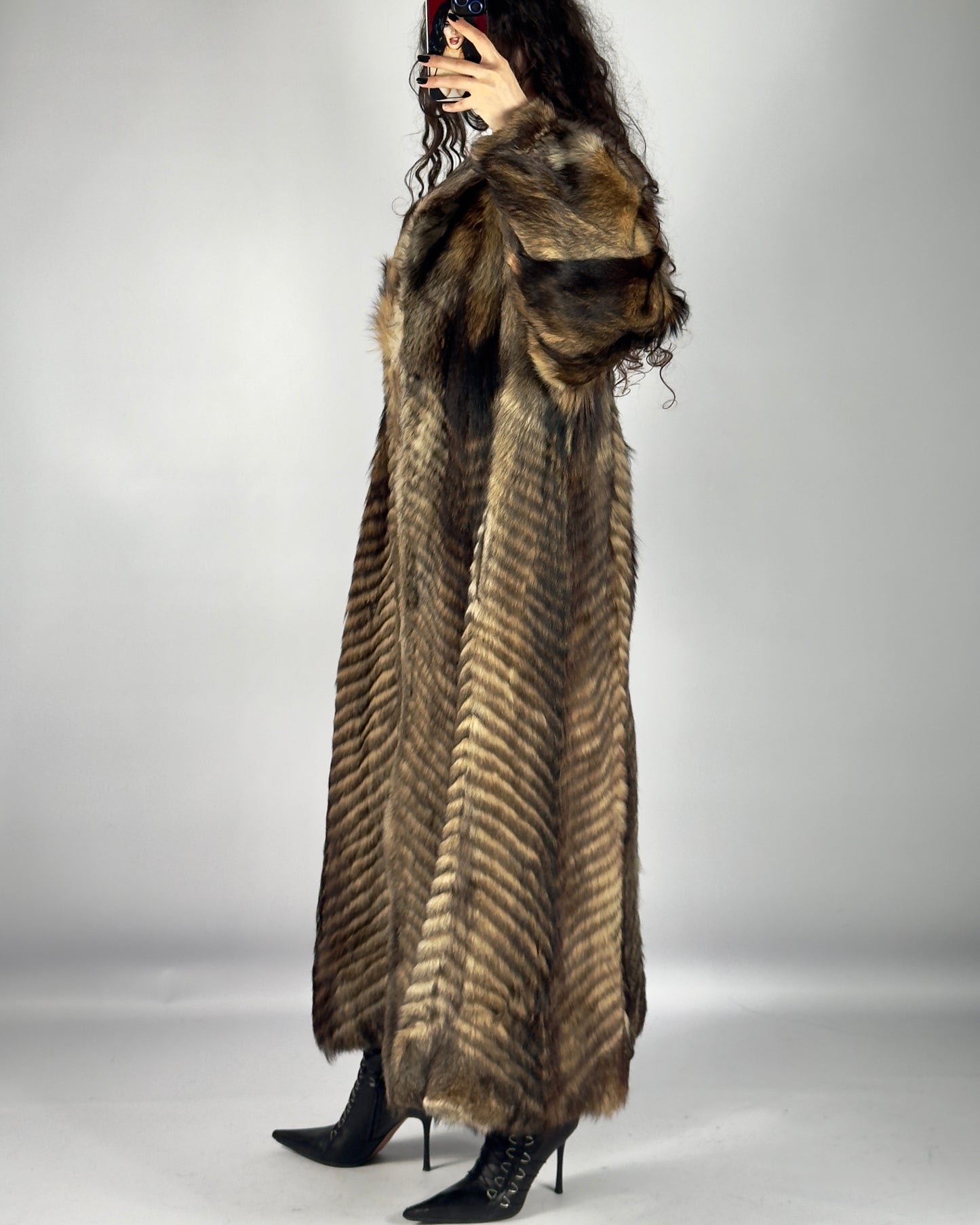 Vintage Fur Coat — M/XL