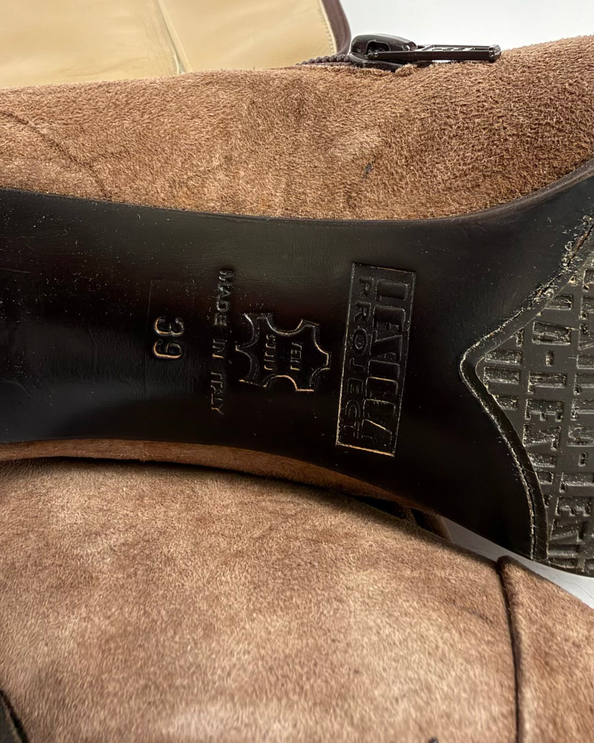 Le Silla Vintage Lace Up Leather Boots — 39